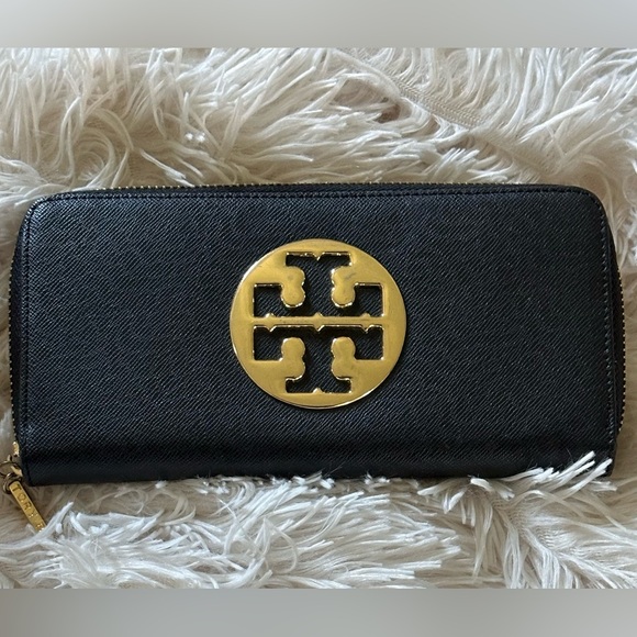 Tory Burch Handbags - AUTHENTIC TORY BURCH SAFIANO LEATHER LONG WALLET - INCLUDES TAG